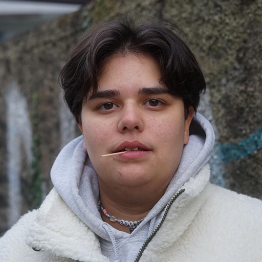 Portrait Ella Rocca
